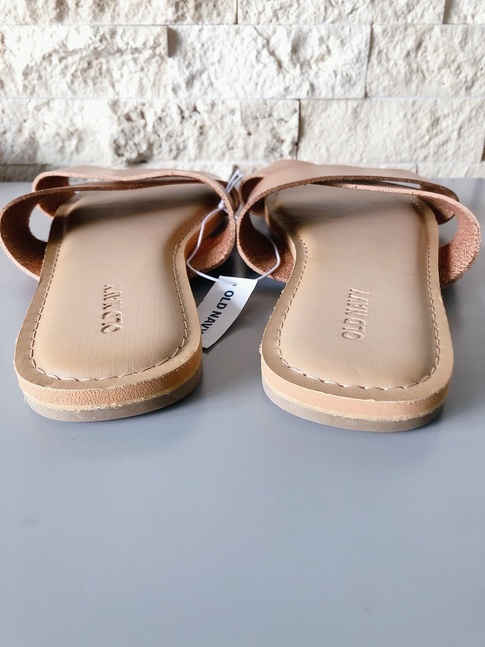 OLD NAVY Tan Cross-Strap Slide Sandals Women size 9 - Picture 5 of 9